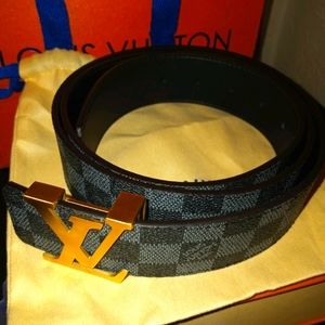 Louis Vuitton mens belt
